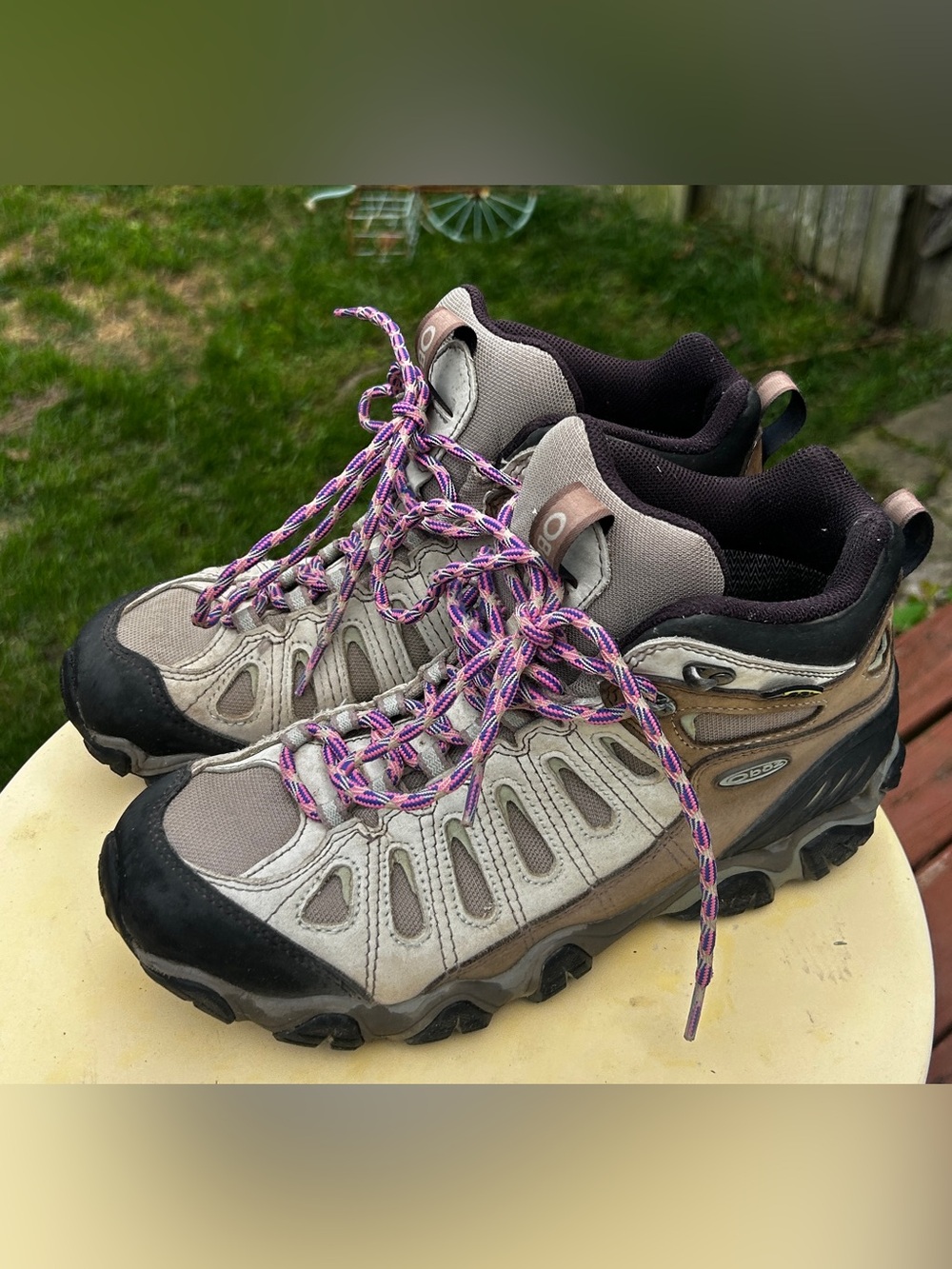 Oboz Sawtooth Mid B-DRY Waterproof Hiking Boots – Women’s 10